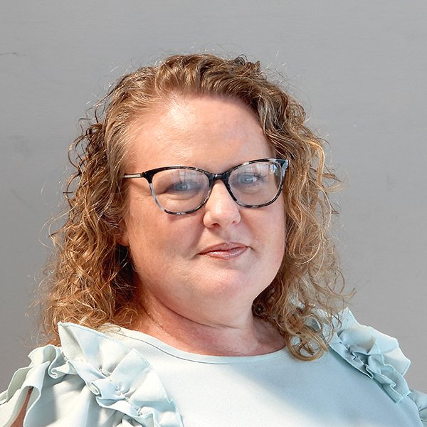 Nicola Hollands, profile picture.