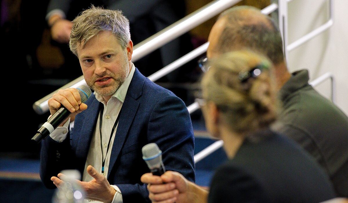 CEME_Hydrogen_2025-078 Oliver Curnick speaks during one of the panels.